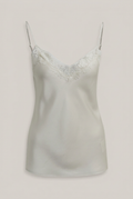 Milano Italy Lingerie-Top in Creme, vollständig mit Abstand zum Bildrand vor Greige-Hintergrund