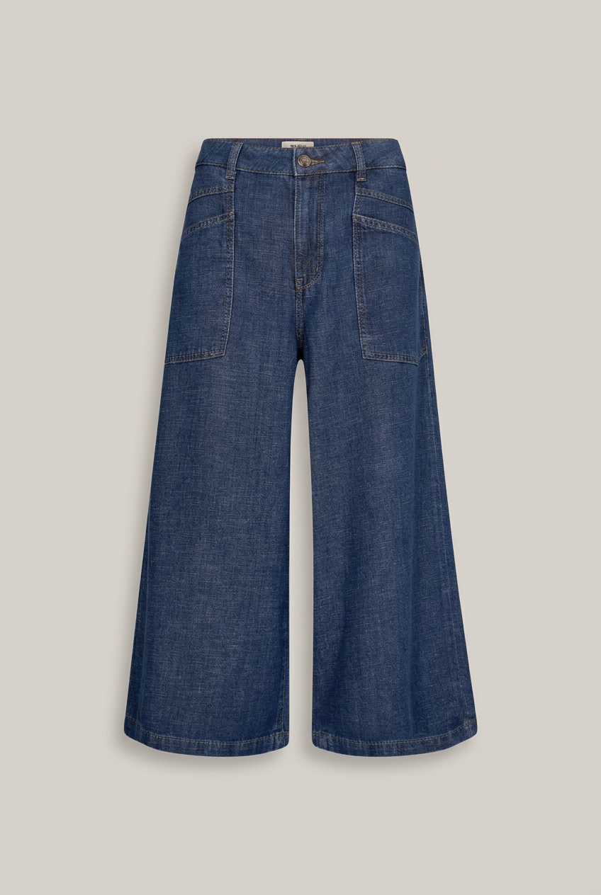 Mos Mosh MMCulotte Arge Jeans in Blau, Vorderansicht vor warmem Greige-Hintergrund