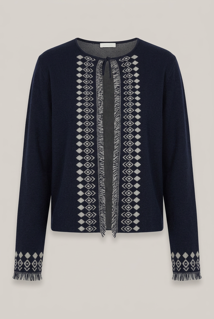 Milano Italy Cardigan in Marine mit geraden Vorderkanten vor warmem Greige-Hintergrund